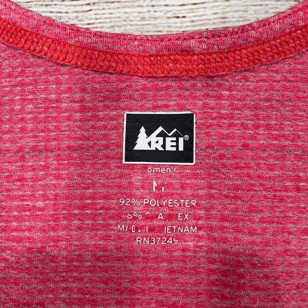 REI Womens Red Short Sleeve Active Performance T-Shirt Zip Pocket Size‎ M - Picture 3 of 6